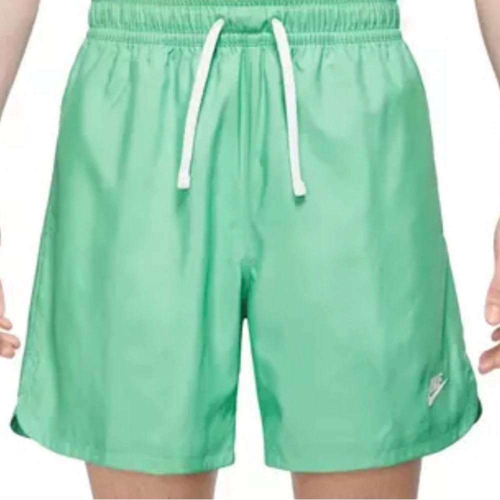 Men’s Nike Woven Lined Flow Shorts in Green